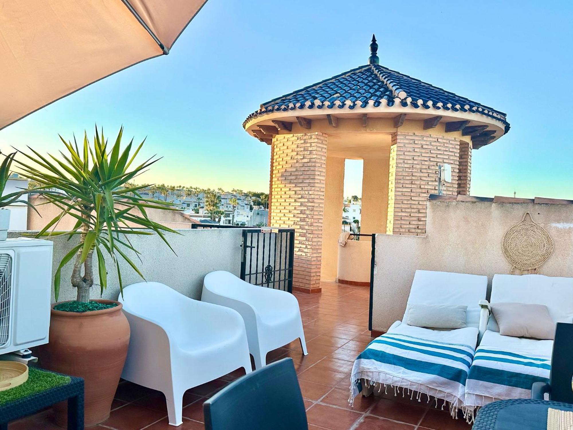 Casa Andres. Two Bed Penthouse Pool & Terrace Apartment Alicante Exterior photo